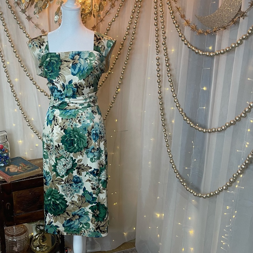 Donna Ricco Green and Cream Satin Sheath Dress